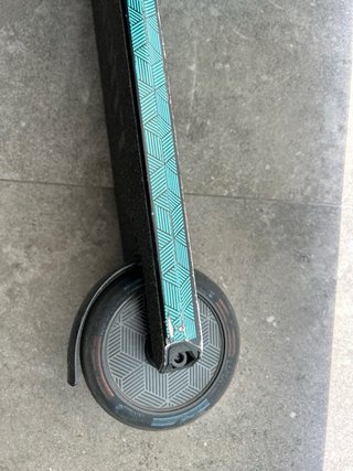 Patinete Lucky Negro y Naranja ENTREGA EN CORUÑA.