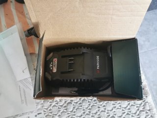 Cargador Parkside 20V 4.5A