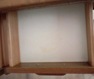 Mesa de madera extensible con cajones