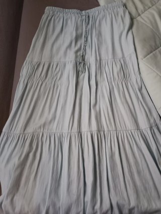 Falda larga azul claro