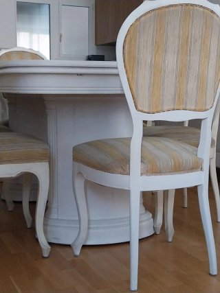 Mesa de comedor y 6 sillas