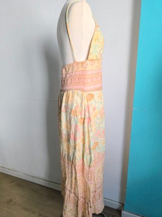 Vestido midi romántico floral
