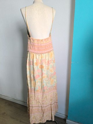Vestido midi romántico floral