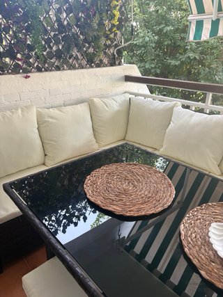 Conjunto Mesa Terraza + Sofá + Taburetes