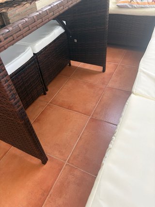 Conjunto Mesa Terraza + Sofá + Taburetes