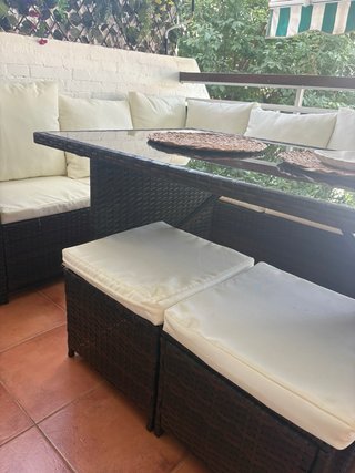 Conjunto Mesa Terraza + Sofá + Taburetes
