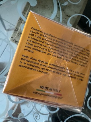 Crema solare protezione30