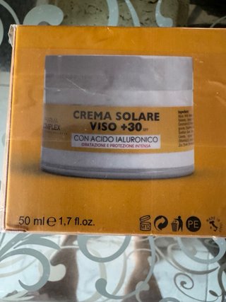 Crema solare protezione30