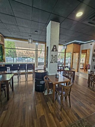 SE TRASPASA BAR-RESTAURANTE!