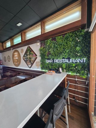 SE TRASPASA BAR-RESTAURANTE!
