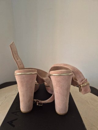 Scarpe col tacco in pelle Liu Jo
