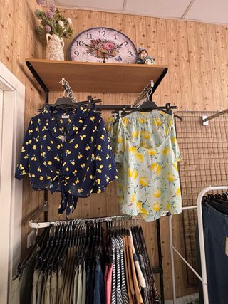 Mobiliario tienda de ropa