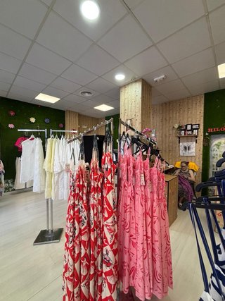 Mobiliario tienda de ropa