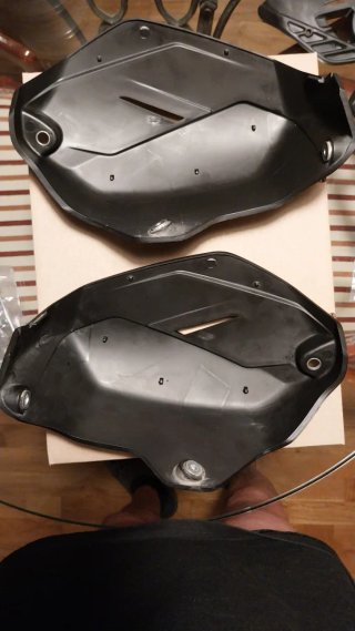 Protector culatín BMW R1200GS/GSA Machineart