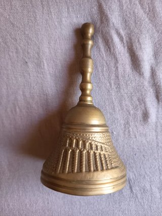 Campana Antigua Bronce Recuerdo Segovia Colección