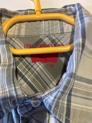 Camisa Levi's de cuadros manga corta
