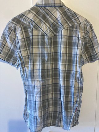 Camisa Levi's de cuadros manga corta