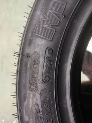 3.00 R10 42J MICHELIN S83