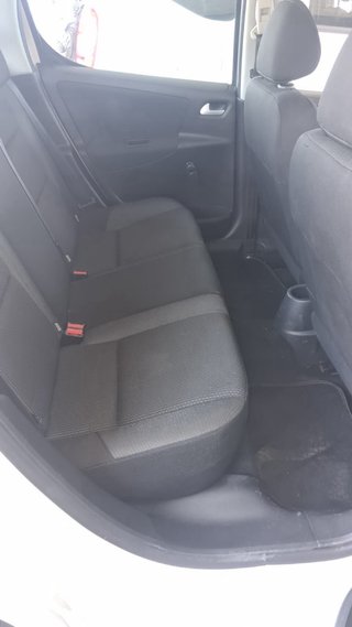 Peugeot 207 2012