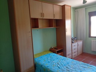 Armario juvenil madera