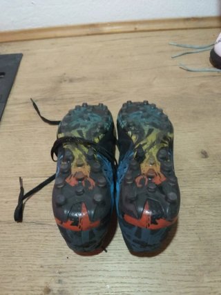 Botas de fútbol Joma tacos negras multicolor