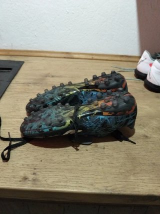 Botas de fútbol Joma tacos negras multicolor