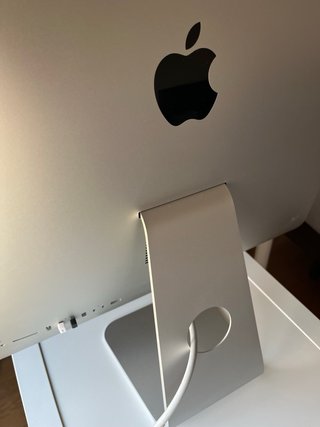 PC APPLE IMAC 21,5” COMO NUEVO