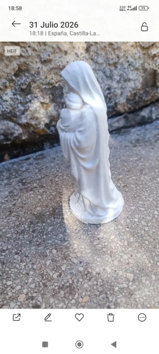 Figura Belén Mujer con Niño