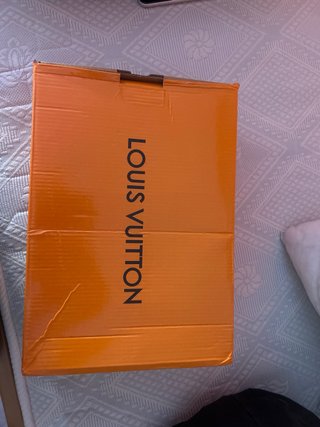 Zapatillas Louis Vuitton Negras y Blancas