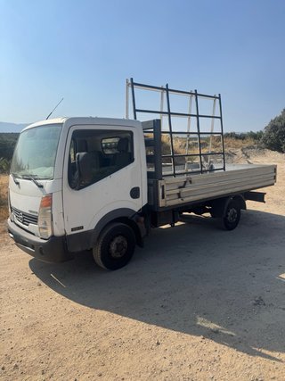 Nissan Cabstar 2007