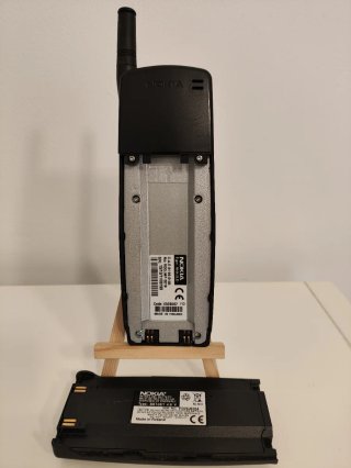 Teléfono Móvil Vintage Nokia 909 (NHX-2LD) RinGo