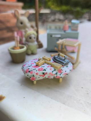 Set lavandería Sylvanian Families y figuras