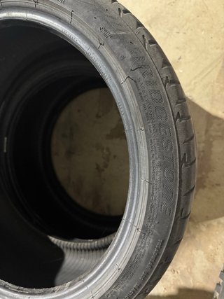 Neumático Bridgestone 215/40 R18 89Y XL