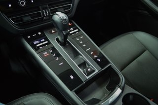 Porsche Macan 11/2021