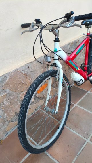 Bicicleta MTB Hador 26 Shimano 18V