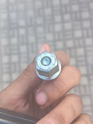 Tornillos Antirrobo Originales + Llave 109