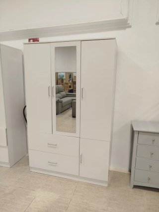 Armario 3 puertas blanco con espejo