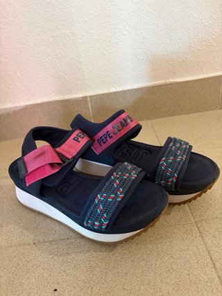 Sandalias Pepe Jeans Azul y Rosa. Nuevas.