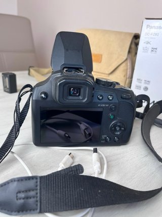 Panasonic Lumix DC-FZ82 4K Zoom 60x