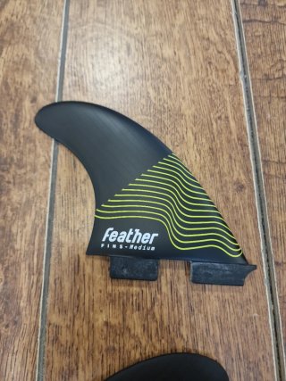 Quillas Feather Fins M (65-80kilos)