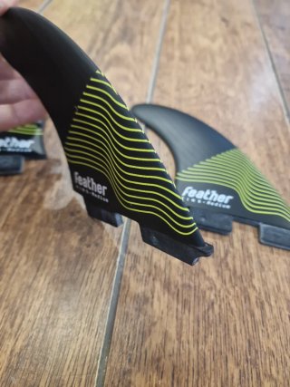 Quillas Feather Fins M (65-80kilos)