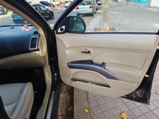 Mitsubishi Outlander 2008