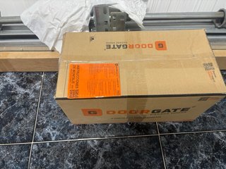 Puerta de garaje completa azul 3x3metros
