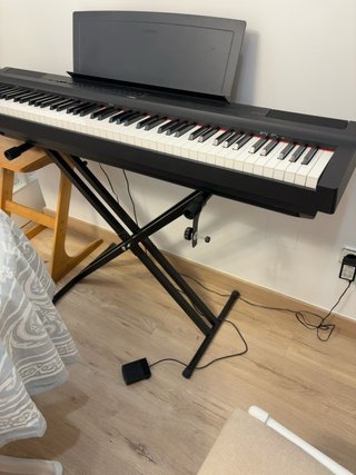 Teclado Yamaha P125 + Soporte de regalo