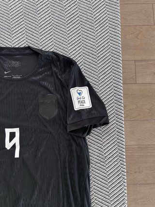 9 Braut Haaland Noruega Negra Talla L
