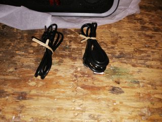 Cassa Bluetooth Netflix Nera e Rossa