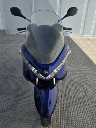 Suzuki Burgman 125cc Maxi Scooter Azul