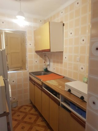 Alquilo piso de 2 dormitorios