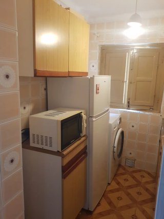 Alquilo piso de 2 dormitorios