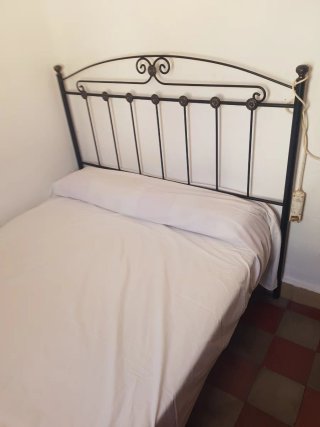 Alquilo piso de 2 dormitorios